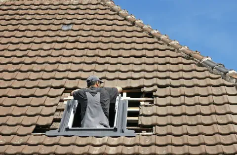 Pose de velux - Neuillé-Pont-Pierre